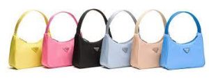 แนะนำ 4 กระเป๋าสะพายข้าง Prada ความสวยระดับ 5 ดาว สาว ๆ ใช้แล้วดูแพง 
